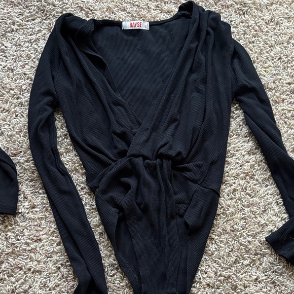 Lace-Up Long Sleeve Bodysuits in Black and Olive lot - Picture 2 of 7